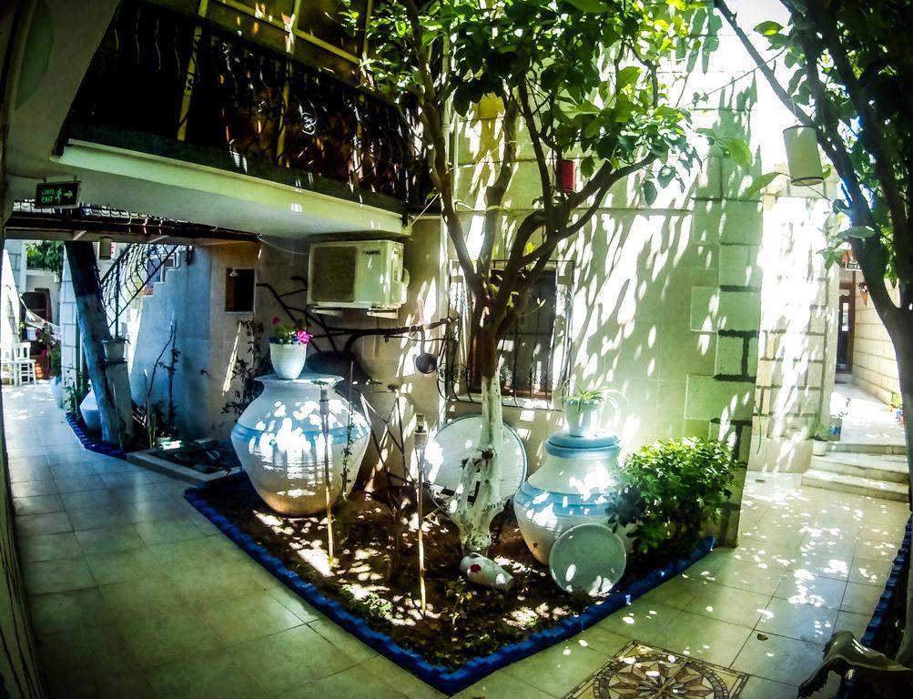 Antik Motel Alacatı Bagian luar foto