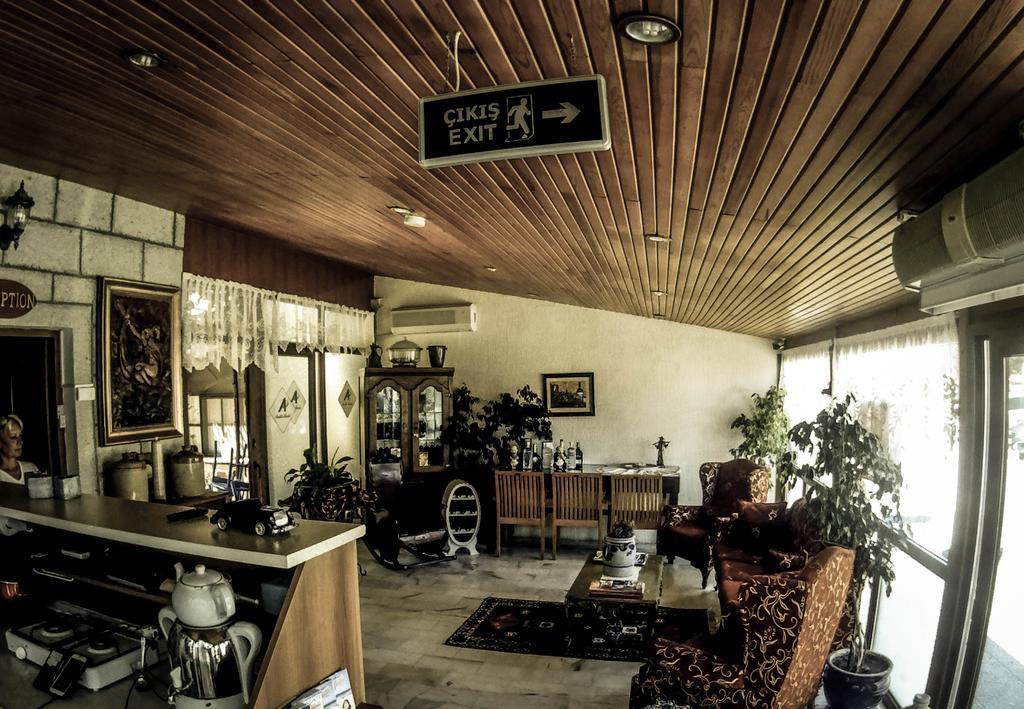 Antik Motel Alacatı Bagian luar foto
