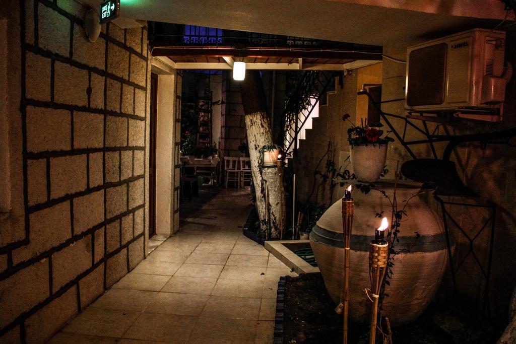 Antik Motel Alacatı Bagian luar foto