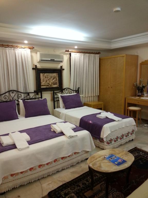 Antik Motel Alacatı Bagian luar foto