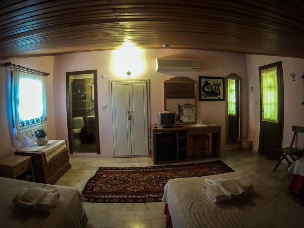 Antik Motel Alacatı Bagian luar foto